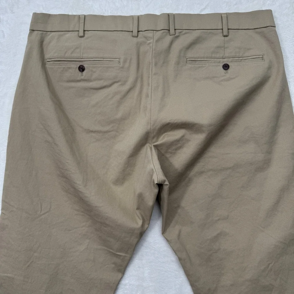 GAP classic khaki